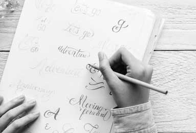 95分钟破门！皇马2-1压哨绝杀，西甲积分榜更新：巴萨推迟夺冠军