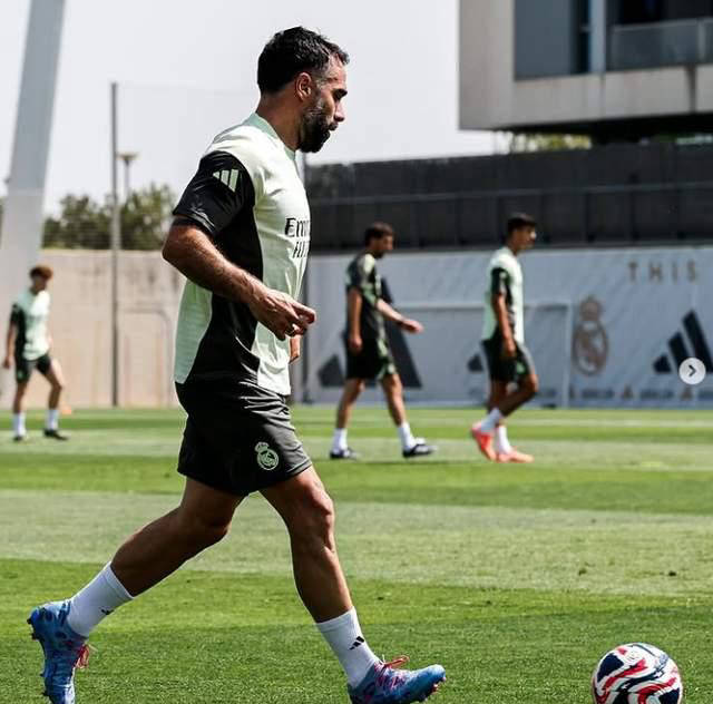 养伤248天！皇马27冠巨星重返赛场：复出训练，瞄准世俱杯