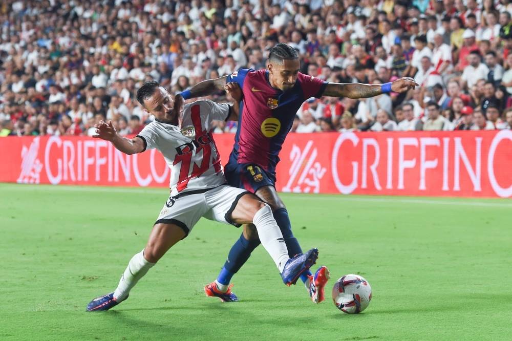 西甲回顾：奥尔默首秀献绝杀，巴萨三连胜登顶，拉波尔塔当代奸雄