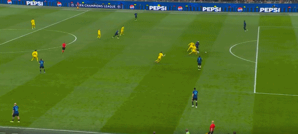 6.66亿换2.15预期进球！国米被5713万黑马羞辱，战犯失误葬送欧冠梦